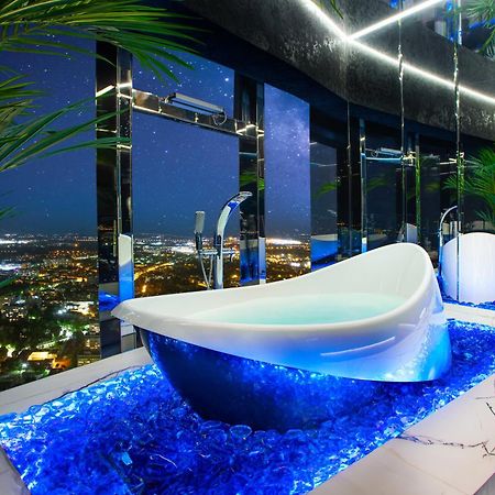 30Th+ Floor Apartments In Sky Tower Wroclaw Ngoại thất bức ảnh
